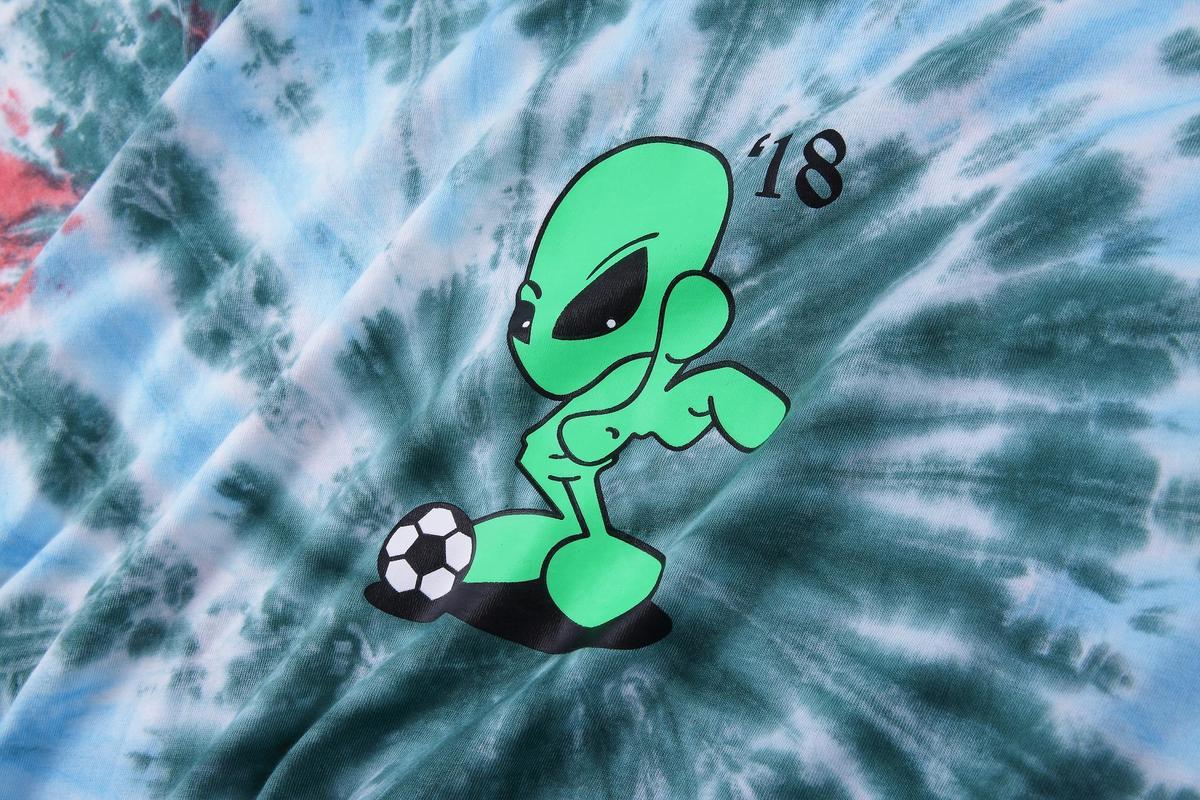 Alien Football Tie Dye Men's and Women's Casual Short Sleeve T-Shirt ShoppingLifes.com