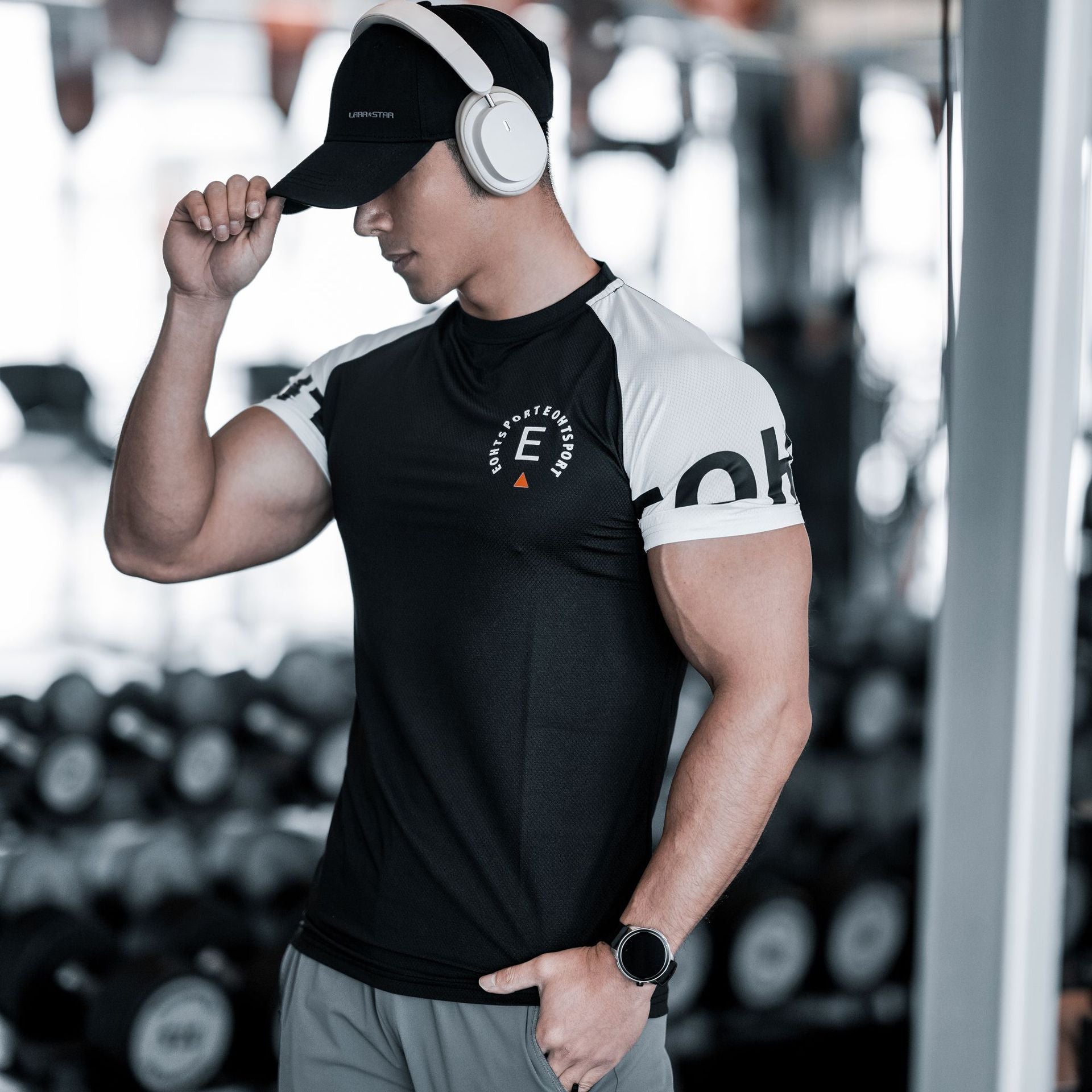 Men's Sports Fitness Slim Fit Stretch Exercise Ice Feeling Quick-drying T-shirt ShoppingLife.site